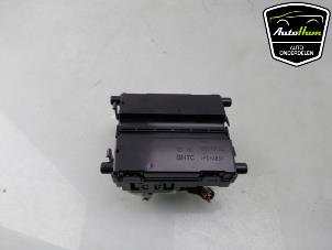 Gebruikte AAC Unit Computerkachel Mercedes C Estate (S205) C-350 e 2.0 16V Prijs € 20,00 Margeregeling aangeboden door AutoHam