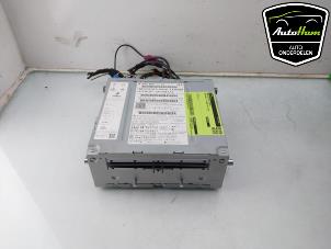 Gebruikte Multi Media Regelunit Mercedes C Estate (S205) C-350 e 2.0 16V Prijs € 175,00 Margeregeling aangeboden door AutoHam