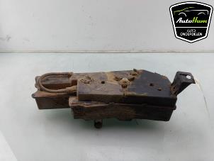 Gebruikte Additatief tank Peugeot Partner (GC/GF/GG/GJ/GK) 1.6 BlueHDI 75 Prijs € 195,00 Margeregeling aangeboden door AutoHam