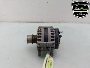 Gebruikte Alternator Volkswagen Golf VIII (CD1) 1.5 TSI BlueMotion 16V Prijs € 35,00 Margeregeling aangeboden door AutoHam