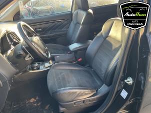 Gebruikte Interieur Bekledingsset Mitsubishi Outlander (GF/GG) 2.4 16V PHEV 4x4 Prijs op aanvraag aangeboden door AutoHam