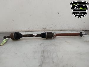 Gebruikte Cardanas rechts-voor (VWA) Renault Captur (2R) 1.2 TCE 16V EDC Prijs € 125,00 Margeregeling aangeboden door AutoHam