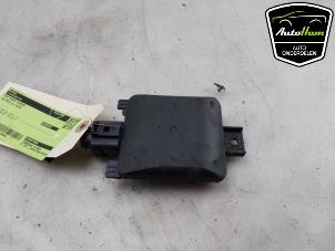 Gebruikte Side assist sensor Volkswagen Polo VI (AW1) 1.0 TSI 12V Prijs € 150,00 Margeregeling aangeboden door AutoHam