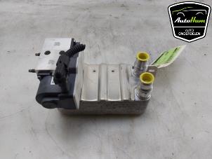 Gebruikte Airco Condensor Opel Frontera (OV24) Electric 44 kWh Prijs € 125,00 Margeregeling aangeboden door AutoHam