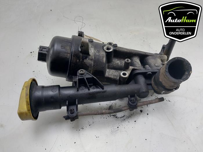 Gebruikte Oliefilterhuis Fiat Fiorino (225) 1.3 JTD 16V Multijet Prijs € 25,00 Margeregeling aangeboden door AutoHam