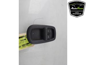 Gebruikte Schakelaar Elektrisch Raam Ford Transit Custom 2.0 TDCi 16V Eco Blue 130 Prijs € 60,50 Inclusief btw aangeboden door AutoHam