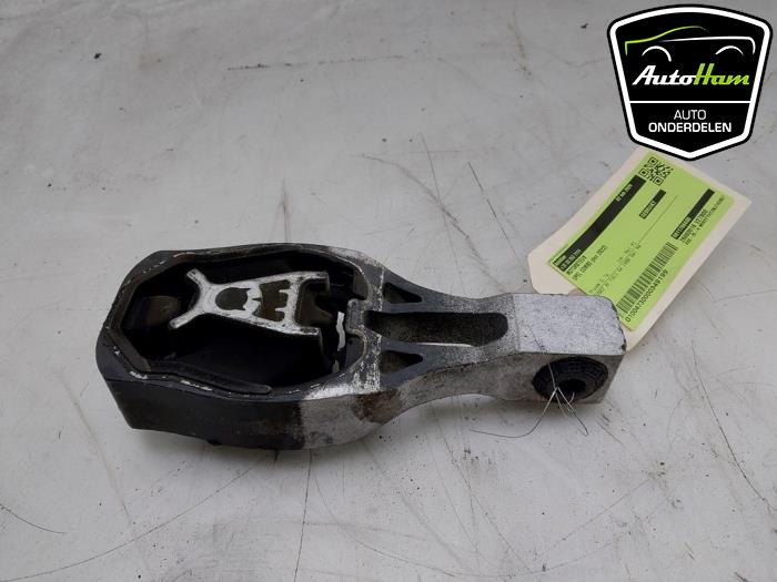 Gebruikte Motorrubber Opel Combo Cargo 1.5 CDTI 130 Prijs € 18,15 Inclusief btw aangeboden door AutoHam