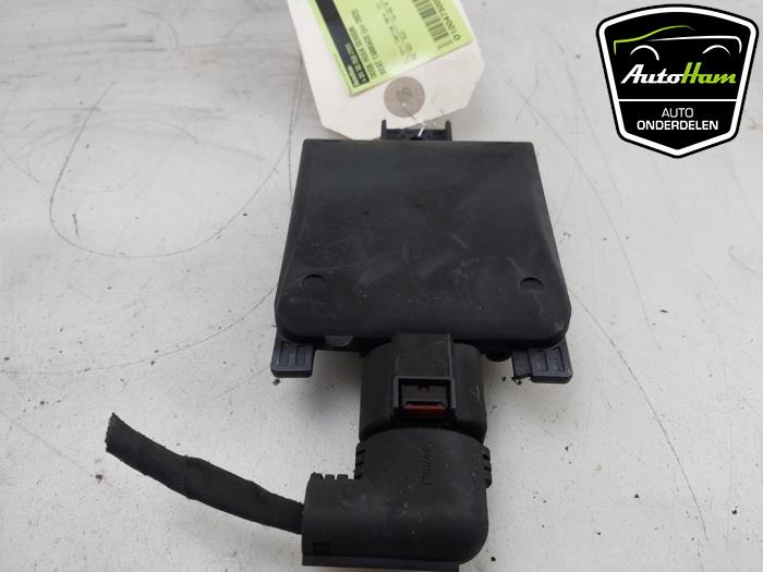Gebruikte Dode hoek sensor Seat Tarraco 1.5 TSI ACT 16V Prijs € 125,00 Margeregeling aangeboden door AutoHam