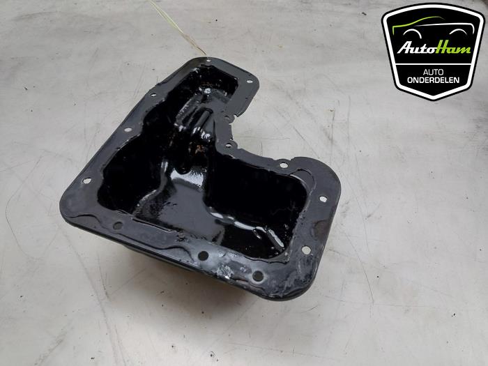 Gebruikte Carterpan Peugeot 208 II (UB/UH/UP) 1.2 Vti 12V PureTech 75 Prijs € 25,00 Margeregeling aangeboden door AutoHam