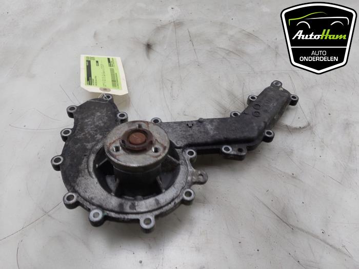 Gebruikte Waterpomp Audi A6 Avant (C8) 3.0 V6 24V 50 TDI Mild Hybrid Quattro Prijs € 30,00 Margeregeling aangeboden door AutoHam