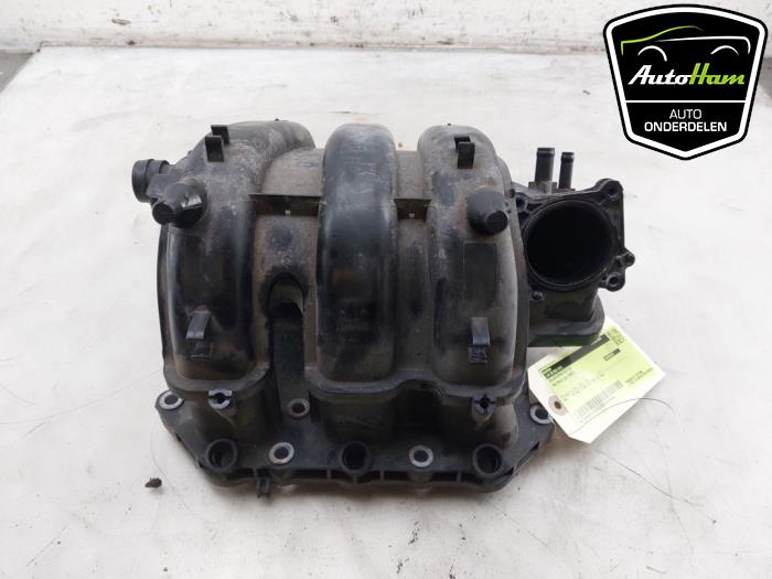 Gebruikte Inlaatspruitstuk Volkswagen Polo IV (9N1/2/3) 1.2 12V Prijs € 25,00 Margeregeling aangeboden door AutoHam