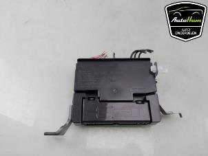 Gebruikte Telefoon Module Toyota Yaris IV (P21/PA1/PH1) 1.5 12V Hybrid 115 Prijs € 150,00 Margeregeling aangeboden door AutoHam