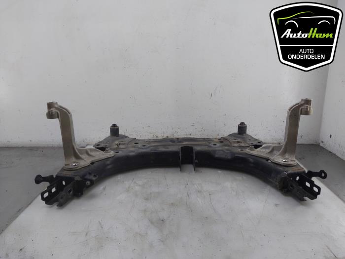 Gebruikte Subframe Renault Arkana (RJLL) 1.6 E-Tech 145 16V Prijs € 350,00 Margeregeling aangeboden door AutoHam