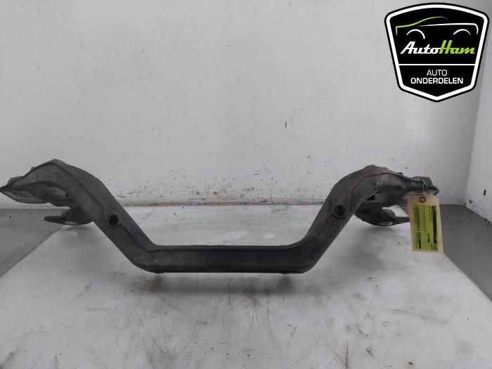 Gebruikte Subframe Volkswagen Touareg (7LA/7L6) 3.2 V6 24V Prijs € 75,00 Margeregeling aangeboden door AutoHam