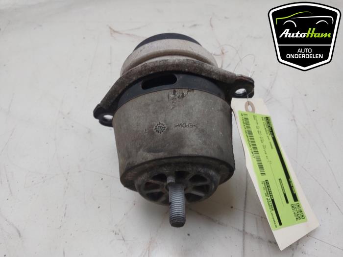 Gebruikte Motorsteun Volkswagen Touareg (7LA/7L6) 3.2 V6 24V Prijs € 25,00 Margeregeling aangeboden door AutoHam