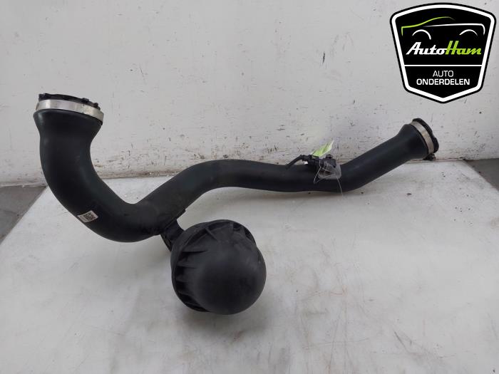 Gebruikte Intercooler Buis Audi A5 Sportback (F5A/F5F) 2.0 35 TFSI Mild Hybrid 16V Prijs € 65,00 Margeregeling aangeboden door AutoHam