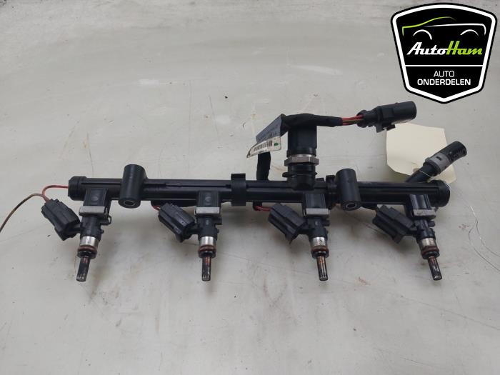 Gebruikte Injector brug Audi Q3 (8UB/8UG) 2.0 16V TFSI Quattro Prijs € 75,00 Margeregeling aangeboden door AutoHam