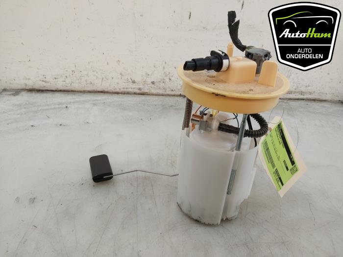 Gebruikte Tank element Pomp Ford Focus 4 Wagon 1.0 EcoBoost 12V Hybrid 155 Prijs € 70,00 Margeregeling aangeboden door AutoHam