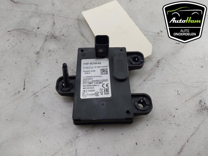 Gebruikte Radar sensor Ford Fiesta 7 1.0 EcoBoost 12V 100 Prijs € 225,00 Margeregeling aangeboden door AutoHam