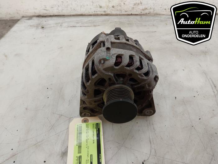 Gebruikte Dynamo Renault Captur I (2R) 1.2 TCE 16V EDC Prijs € 40,00 Margeregeling aangeboden door AutoHam