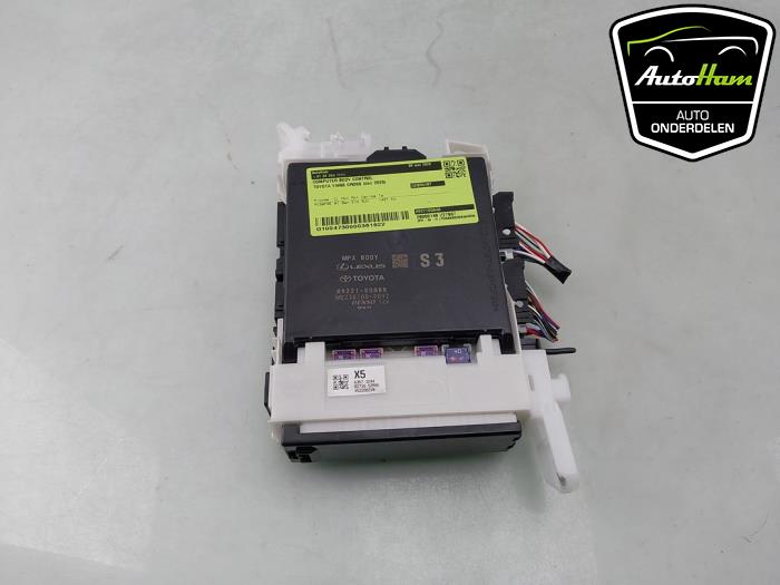 Gebruikte Module Bodycontrol Toyota Yaris Cross (PB1/PJ1) 1.5 12V Hybrid 115 Prijs € 125,00 Margeregeling aangeboden door AutoHam