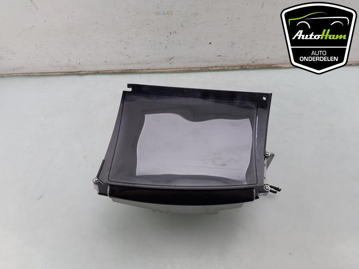Gebruikte Head-up display Mercedes C (W205) C-180 1.6 16V Prijs € 195,00 Margeregeling aangeboden door AutoHam