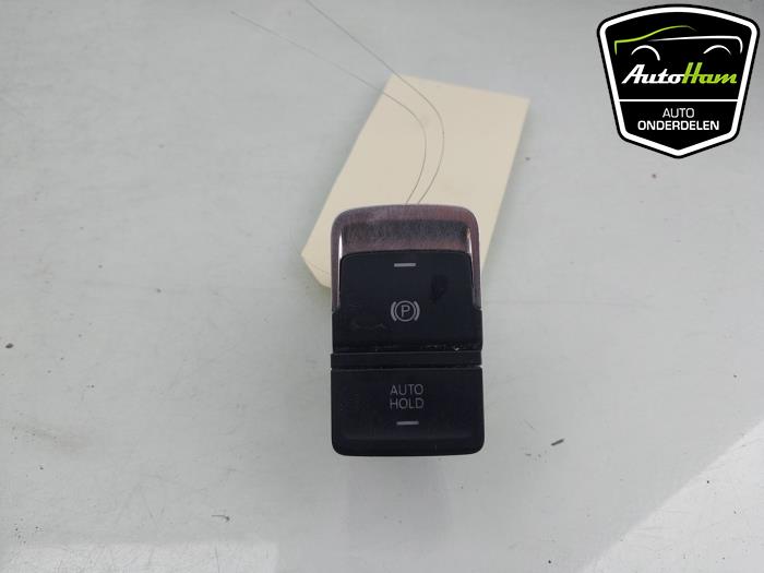Gebruikte Handrem schakelaar Volkswagen Golf VII Variant (AUVV) 1.0 TSI 12V BlueMotion Technology Prijs € 20,00 Margeregeling aangeboden door AutoHam