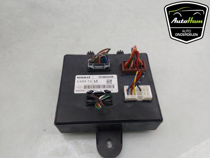 Gebruikte Module Bodycontrol Renault Captur I (2R) 1.2 TCE 16V EDC Prijs € 75,00 Margeregeling aangeboden door AutoHam