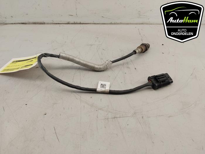 Lambda Sonde van een BMW X5 (G05) xDrive50e 3.0 24V 2024