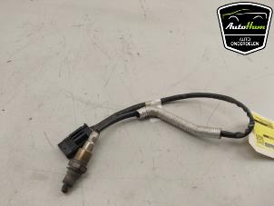 Lambda Sonde van een BMW X5 (G05) xDrive50e 3.0 24V 2024