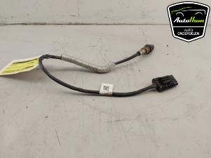 Lambda Sonde van een BMW X5 (G05) xDrive50e 3.0 24V 2024