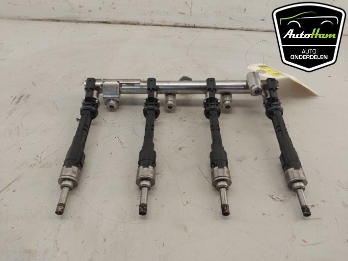 Gebruikte Injector brug Renault Megane IV Estate (RFBK) 1.3 TCE 160 16V Prijs € 50,00 Margeregeling aangeboden door AutoHam