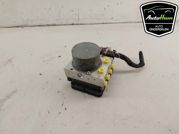 Gebruikte ABS Pomp Volkswagen Polo VI (AW1) 1.0 MPI 12V Prijs € 225,00 Margeregeling aangeboden door AutoHam
