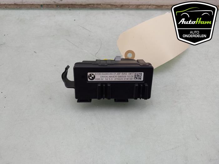 Gebruikte Zekeringkast BMW 1 serie (F40) 118i 1.5 TwinPower 12V Prijs € 30,00 Margeregeling aangeboden door AutoHam