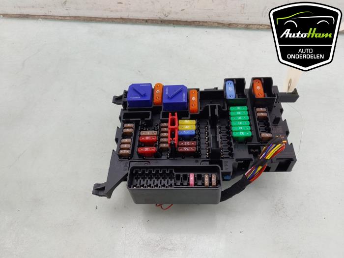 Gebruikte Delco BMW 1 serie (F40) 118i 1.5 TwinPower 12V Prijs € 30,00 Margeregeling aangeboden door AutoHam