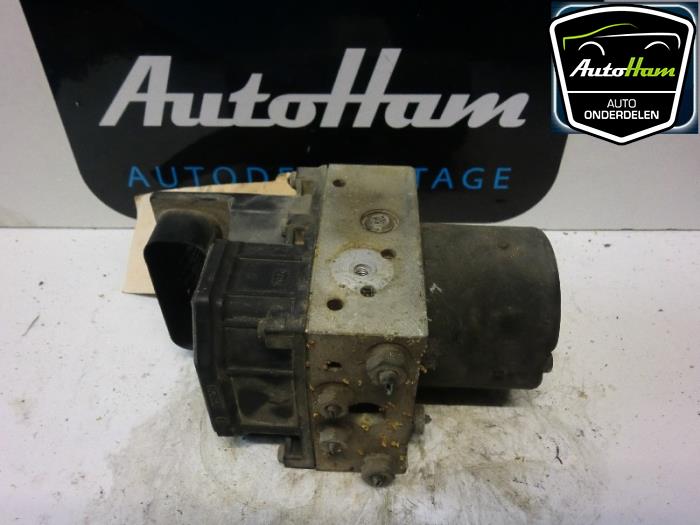 Gebruikte ABS Pomp Ford Mondeo III 2.0 TDCi 130 16V Prijs € 25,00 Margeregeling aangeboden door AutoHam