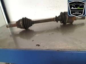 Gebruikte Aandrijfas links-voor Ford Ka I 1.6i SportKa Prijs € 20,00 Margeregeling aangeboden door AutoHam
