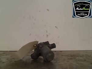 Gebruikte Waterpomp BMW 3 serie (E46/2) 320 Ci 24V Prijs € 20,00 Margeregeling aangeboden door AutoHam