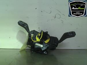 Gebruikte Licht + Raw Schakelaar Ford Focus 2 1.6 TDCi 16V 90 Prijs € 20,00 Margeregeling aangeboden door AutoHam