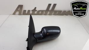 Gebruikte Spiegel Buiten links Renault Megane II Grandtour (KM) 1.5 dCi 105 Prijs € 30,00 Margeregeling aangeboden door AutoHam