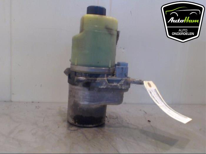 Gebruikte Pomp Servo Ford Focus 2 Wagon 1.6 TDCi 16V 110 Prijs € 100,00 Margeregeling aangeboden door AutoHam