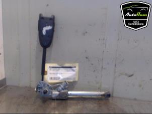 Gebruikte Gordelspanner links Opel Corsa D 1.4 16V Twinport Prijs € 35,00 Margeregeling aangeboden door AutoHam