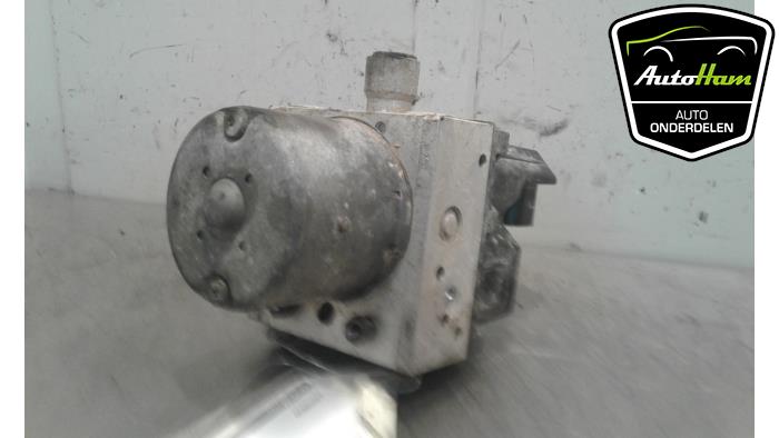 Gebruikte ABS Pomp Ford Mondeo III Wagon 1.8 16V Prijs € 25,00 Margeregeling aangeboden door AutoHam