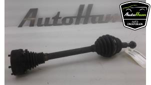 Gebruikte Cardanas links-voor (VWA) Volkswagen Bora (1J2) 2.0 Prijs € 20,00 Margeregeling aangeboden door AutoHam