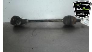 Gebruikte Aandrijfas links-achter Volkswagen Passat Variant 4Motion (3C5) 2.0 TDI 16V Prijs € 25,00 Margeregeling aangeboden door AutoHam