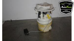 Gebruikte Tank element Pomp Peugeot 206+ (2L/M) 1.1 XR,XS Prijs € 25,00 Margeregeling aangeboden door AutoHam