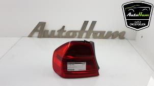 Gebruikte Achterlicht links BMW 3 serie (E90) 318i 16V Prijs € 30,00 Margeregeling aangeboden door AutoHam