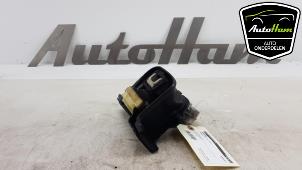 Gebruikte Motorsteun Peugeot 2008 (CU) 1.6 e-HDi FAP Prijs € 15,00 Margeregeling aangeboden door AutoHam