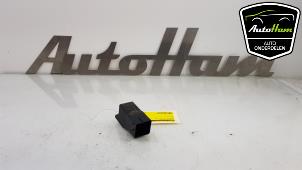 Gebruikte Voorgloei Relais Peugeot 208 I (CA/CC/CK/CL) 1.4 HDi Prijs € 15,00 Margeregeling aangeboden door AutoHam