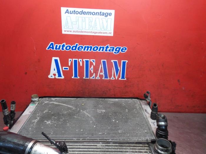 Gebruikte Radiateur BMW 5 serie (E60) 535d 24V Prijs € 34,99 Margeregeling aangeboden door A-Team Automotive
